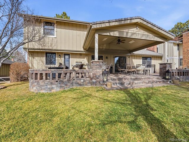 7518 S Willow Cir, Centennial, CO 80112