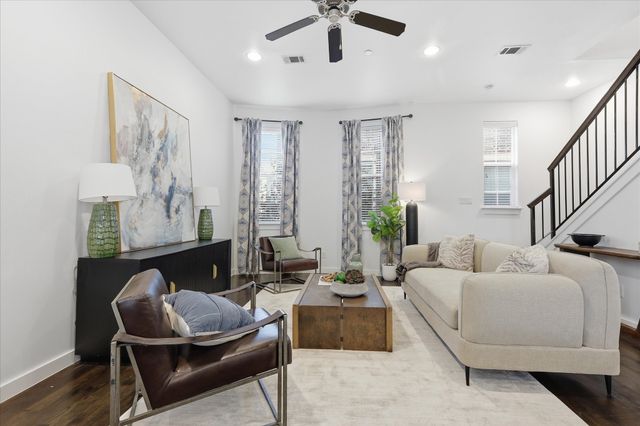 3200 Ross Avenue 28, Dallas, TX 75204