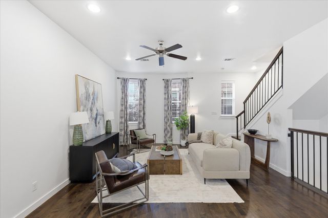 3200 Ross Avenue 28, Dallas, TX 75204