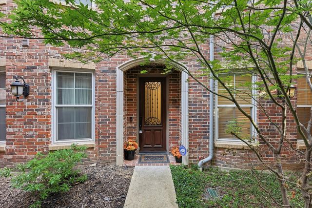 3200 Ross Avenue 28, Dallas, TX 75204