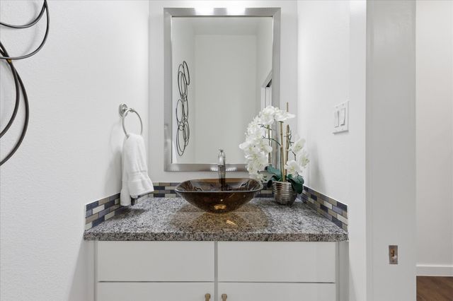 3200 Ross Avenue 28, Dallas, TX 75204