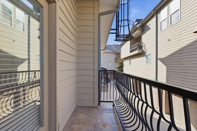 3200 Ross Avenue 28, Dallas, TX 75204
