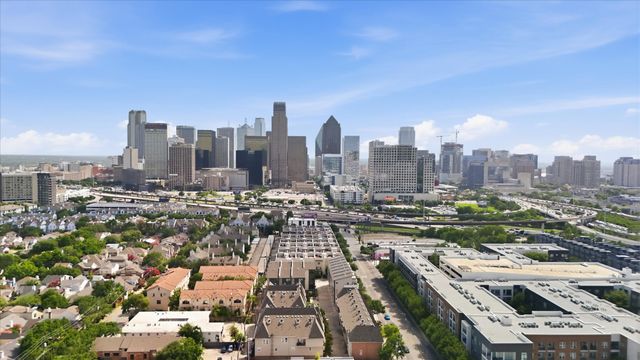 3200 Ross Avenue 28, Dallas, TX 75204