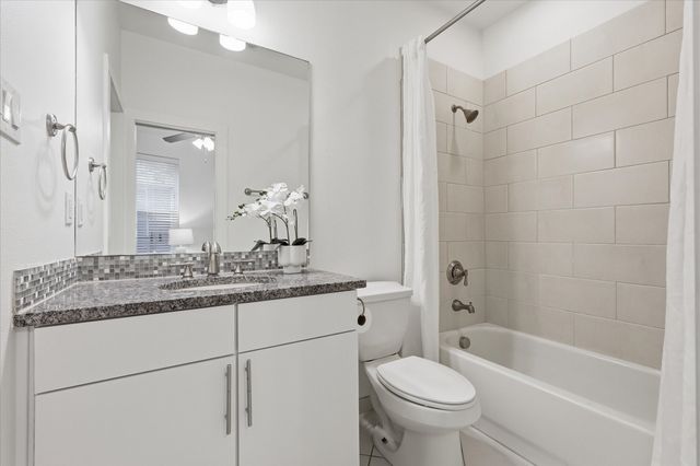 3200 Ross Avenue 28, Dallas, TX 75204