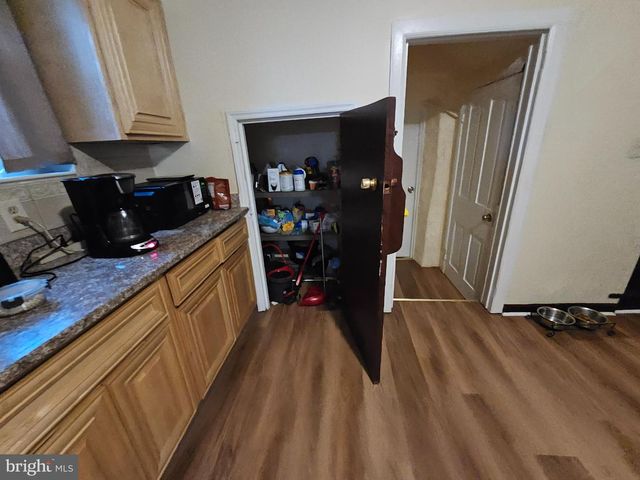 1533 E EMMAUS AVE, Allentown, PA 18103