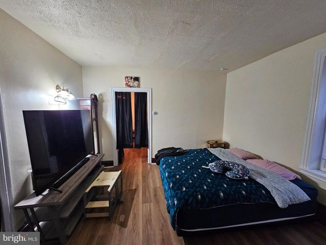 1533 E EMMAUS AVE, Allentown, PA 18103