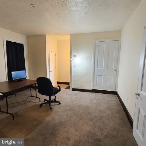 1533 E EMMAUS AVE, Allentown, PA 18103