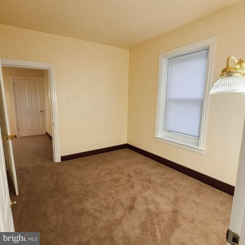 1533 E EMMAUS AVE, Allentown, PA 18103