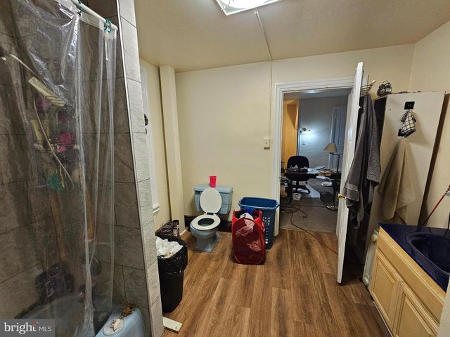 1533 E EMMAUS AVE, Allentown, PA 18103