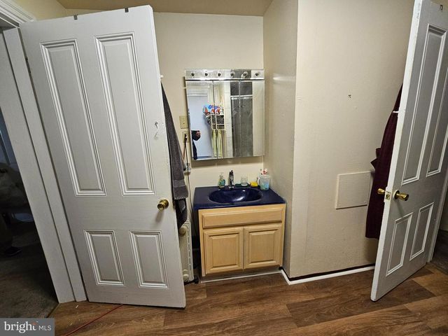 1533 E EMMAUS AVE, Allentown, PA 18103