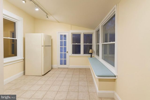 1533 E EMMAUS AVE, Allentown, PA 18103