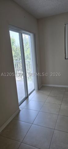 2600 S University Dr 325, Davie, FL 33328