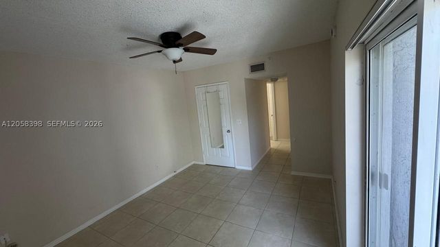 2600 S University Dr 325, Davie, FL 33328