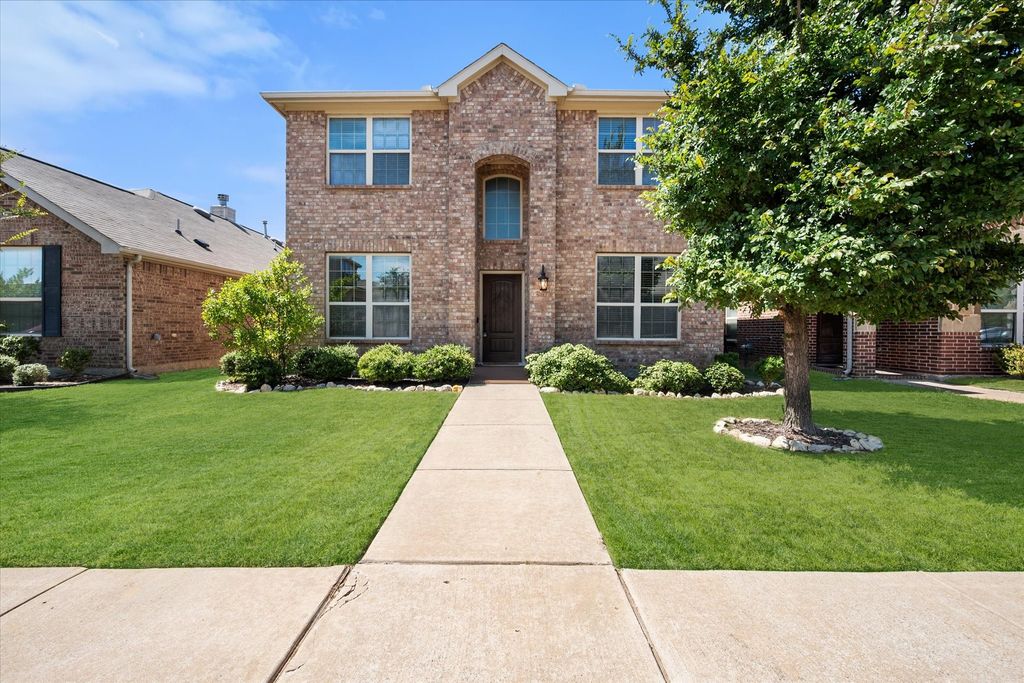 8416 Gentian Drive, Fort Worth, TX 76123 — exterior