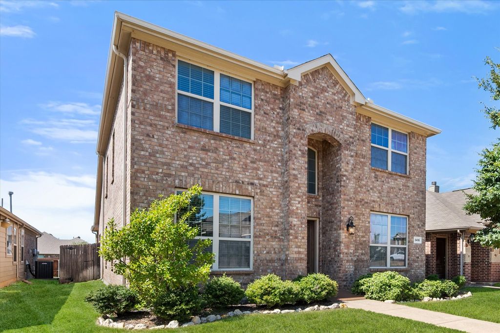 8416 Gentian Drive, Fort Worth, TX 76123 — photo 4