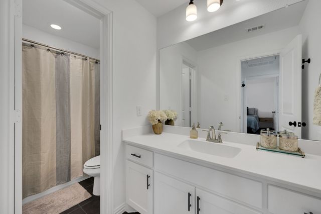 1749 Dartmoor Drive, Carrollton, TX 75010