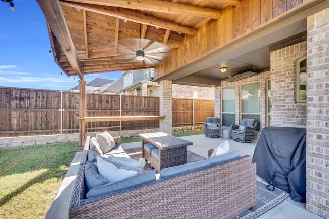 1749 Dartmoor Drive, Carrollton, TX 75010