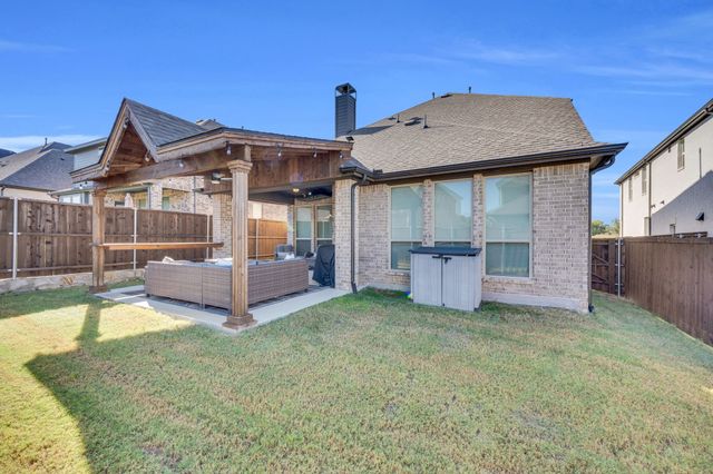 1749 Dartmoor Drive, Carrollton, TX 75010