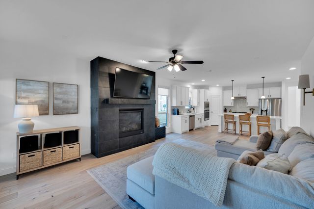1749 Dartmoor Drive, Carrollton, TX 75010