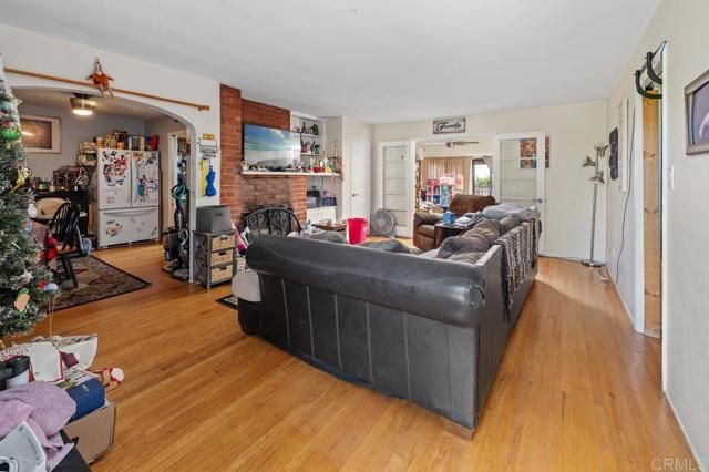 541 Rudd Road, Vista, CA 92084