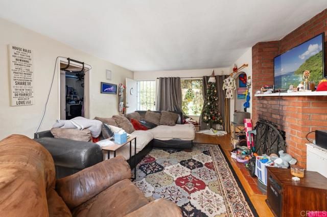 541 Rudd Road, Vista, CA 92084