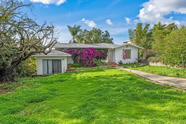 541 Rudd Road, Vista, CA 92084
