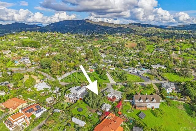 541 Rudd Road, Vista, CA 92084