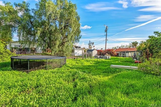 541 Rudd Road, Vista, CA 92084