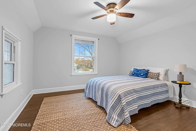 18 Middletown Avenue, Atlantic Highlands, NJ 07716