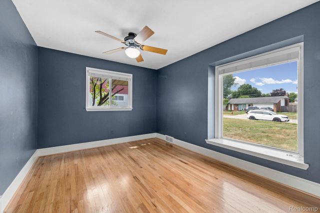 14188 Ramblewood Street, Livonia, MI 48154