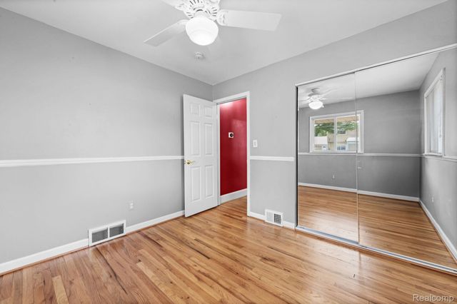 14188 Ramblewood Street, Livonia, MI 48154