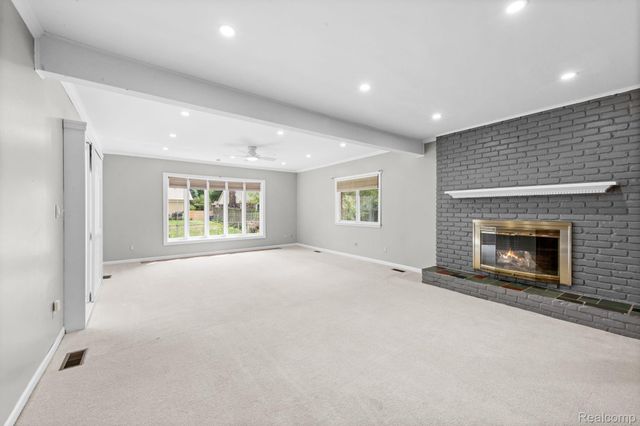 14188 Ramblewood Street, Livonia, MI 48154