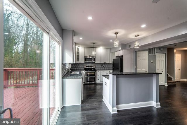 5919 APPLEGARTH PL, Capitol Heights, MD 20743