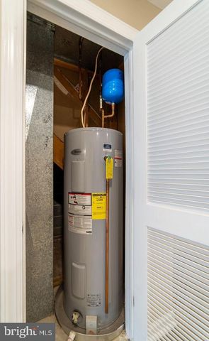 5919 APPLEGARTH PL, Capitol Heights, MD 20743