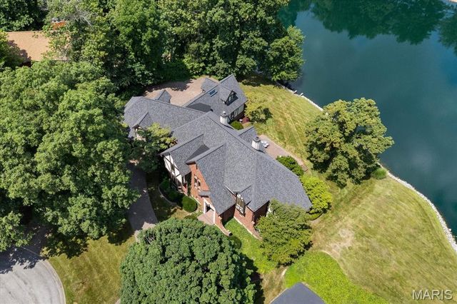 141 Hickory Lake, Belleville, IL 62223