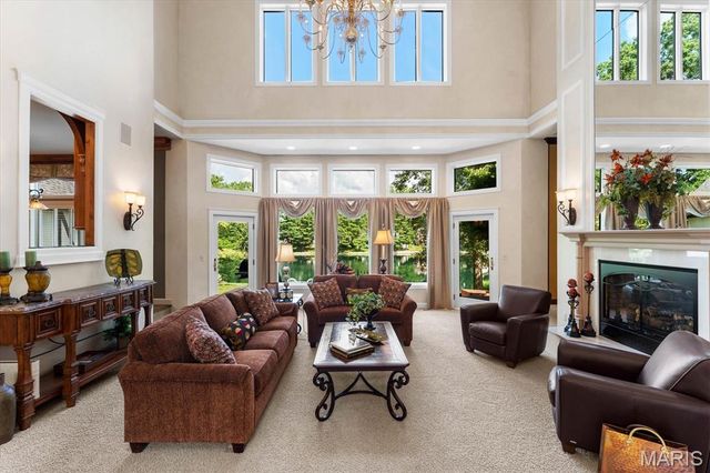 141 Hickory Lake, Belleville, IL 62223