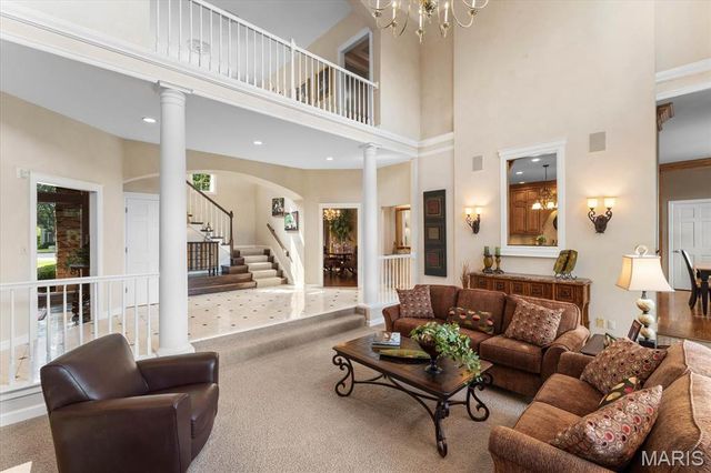 141 Hickory Lake, Belleville, IL 62223