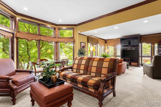 141 Hickory Lake, Belleville, IL 62223