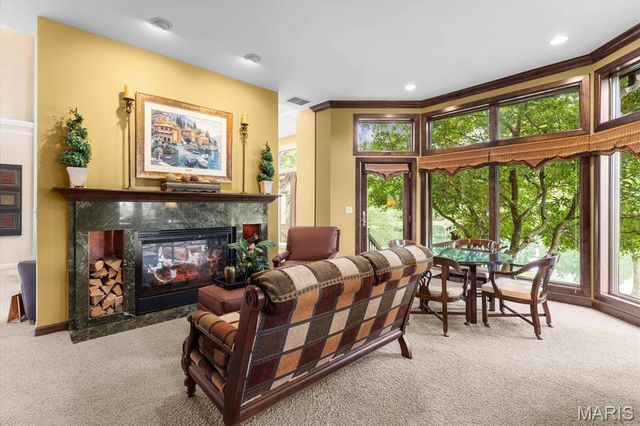 141 Hickory Lake, Belleville, IL 62223