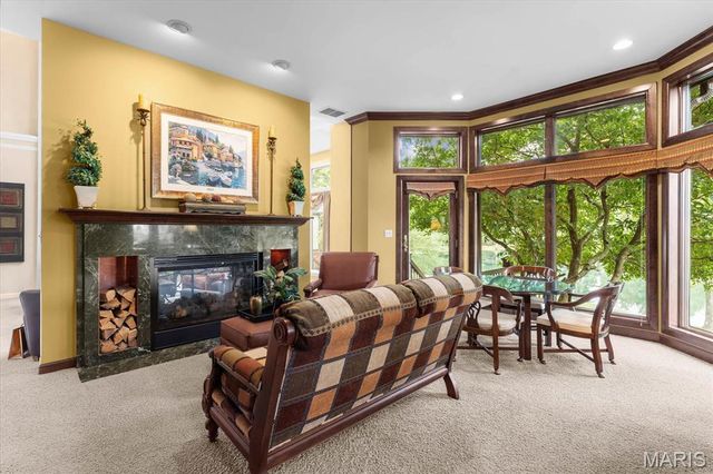 141 Hickory Lake, Belleville, IL 62223