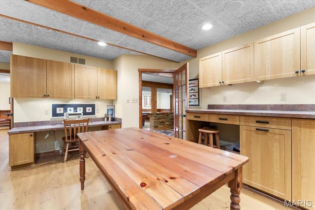 141 Hickory Lake, Belleville, IL 62223