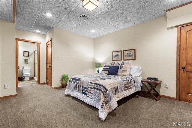 141 Hickory Lake, Belleville, IL 62223