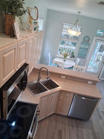 216 BERRY STREET, Punta Gorda, FL 33950
