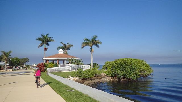 216 BERRY STREET, Punta Gorda, FL 33950