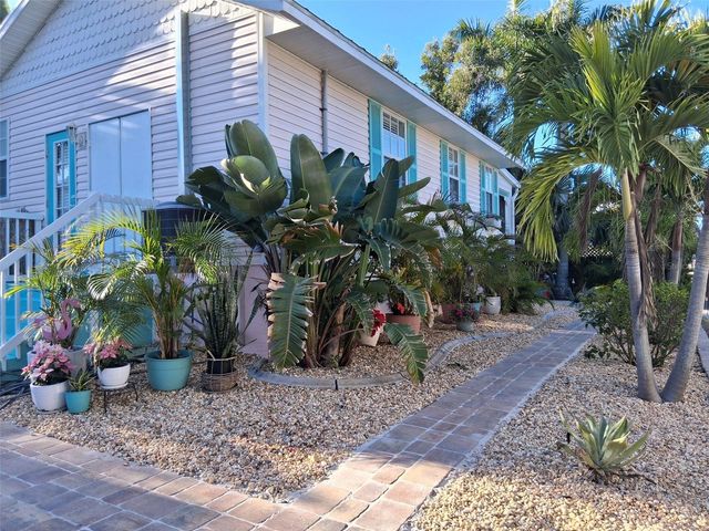 216 BERRY STREET, Punta Gorda, FL 33950
