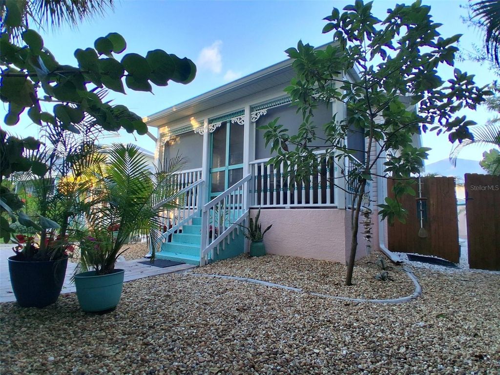 216 BERRY STREET, Punta Gorda, FL 33950