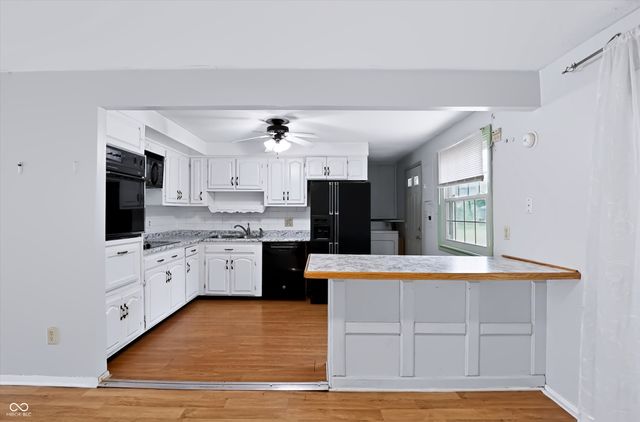1649 W 76th Place, Indianapolis, IN 46260