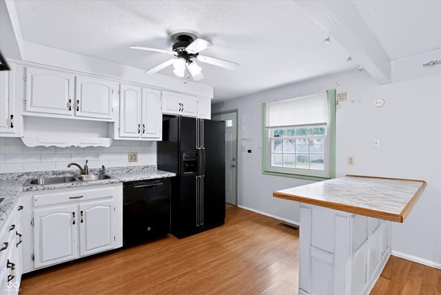 1649 W 76th Place, Indianapolis, IN 46260