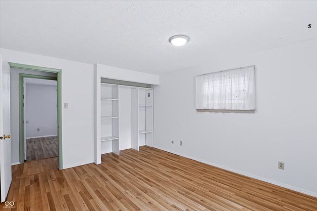 1649 W 76th Place, Indianapolis, IN 46260