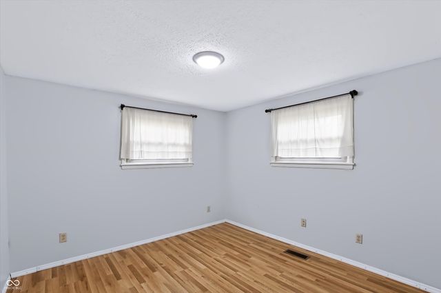 1649 W 76th Place, Indianapolis, IN 46260